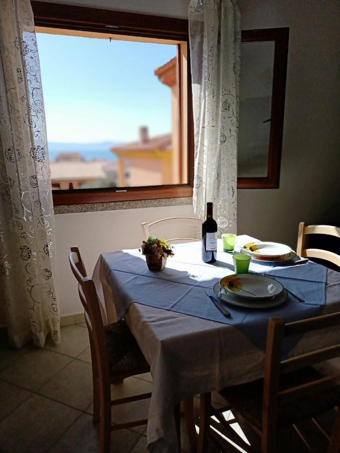 Tanca Della Torre Trilocale Vista Mare Apartment Isola Rossa Luaran gambar